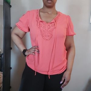 Light and flowy top Size 1x